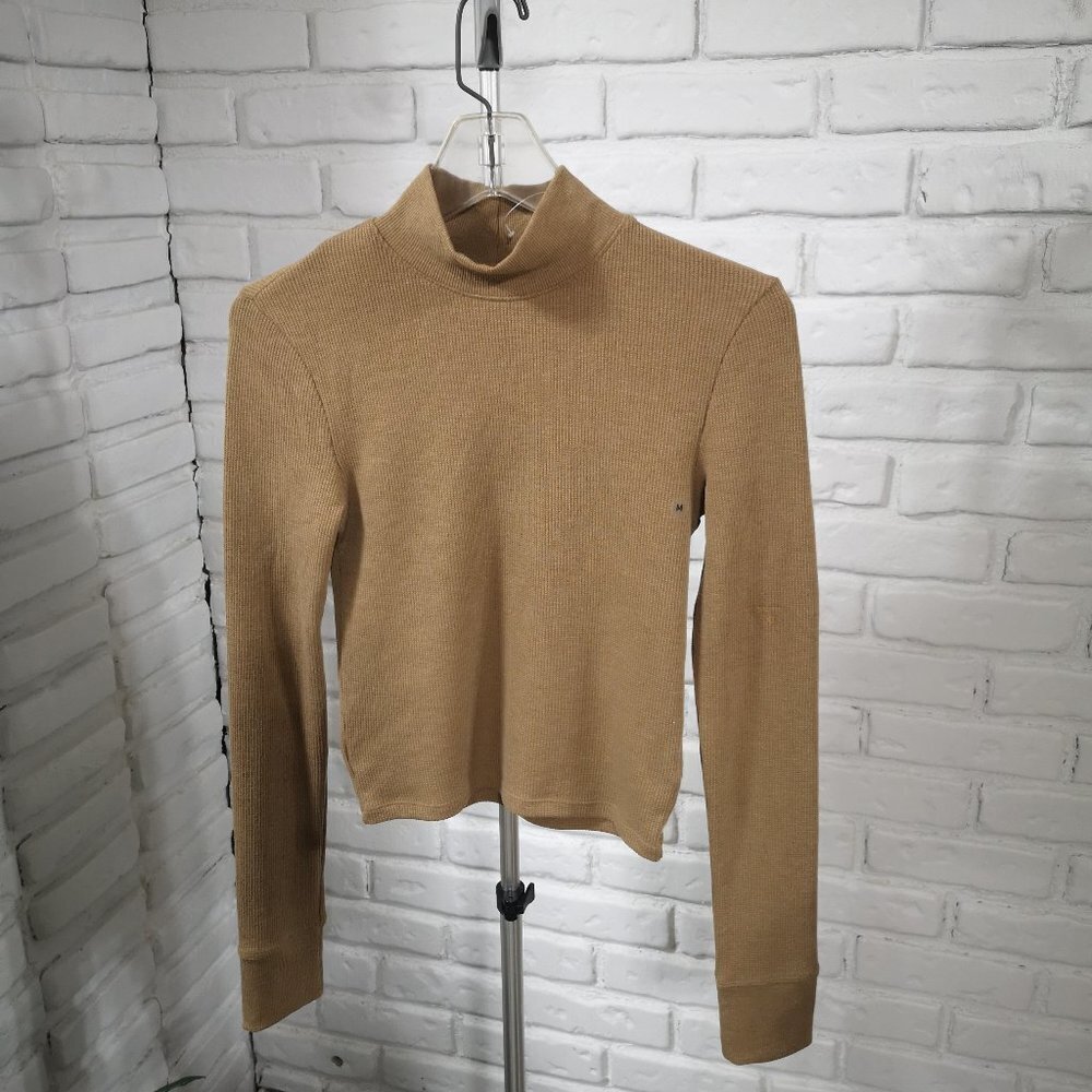 NWOT American Eagle Girls Size Medium Tan Mock Neck Sweater